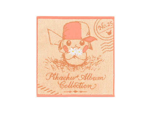 ハンドタオル　Pikachu Album Collection　700円（★）